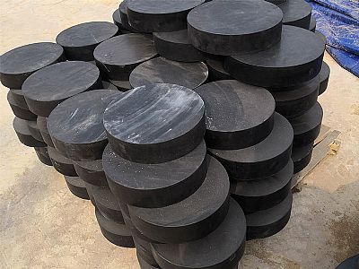 毕节板式橡胶支座由若干层橡胶片与薄钢板经加压硫化